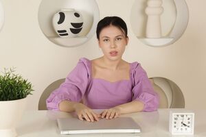 Kris Si Work Of Art Office Strip