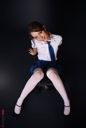 Hareniks Hot Classroom IStripper