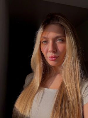 Gracewhitely Onlyfans Candid Lifestyle