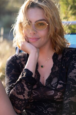 Sally Hunter Watch4Beauy Naked Behind A Bush