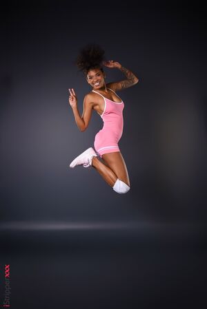 Barbie Rous IStripper Gym Tonic Boobs