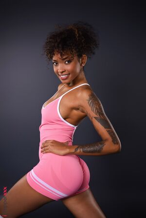 Barbie Rous IStripper Gym Tonic Boobs