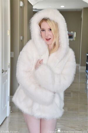 Gigi Sweets FTV Milfs Fur Coat
