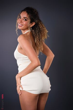 Valery Ponce IStripper Our First Date