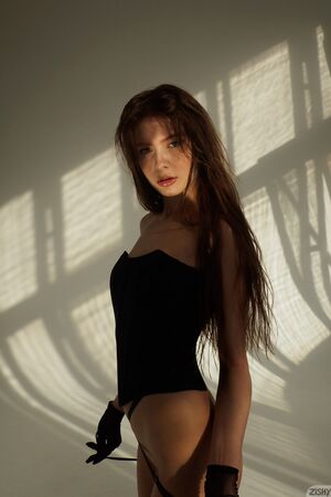 Liana Rainer Zishy Fashion Smashin