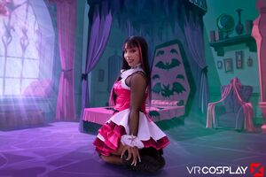 Roma Amor VR Cosplay X Monster High Draculaura A XXX Parody