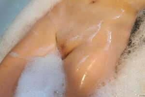 Kylie Shay Zishy The Whole Clean Pussy
