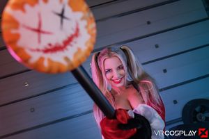 Lola Myluv Harley Quinn VR Cosplay X
