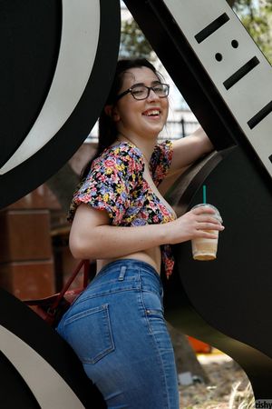 Ophelia Palantine Renaissance Cornhole Zishy