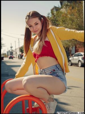 Lana Lea Nude American This Years Model Pics