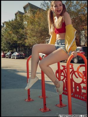 Lana Lea Nude American This Years Model Pics