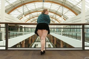 Rose Fessenden Voluptuous Mall Rat Zishy