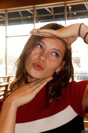 Gaby Mueller Pad Thai Lunch Zishy