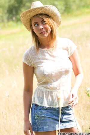 Jana Meet Jana This Years Model Pics