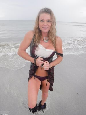 Meet Madden Ship Wrecked nude pics