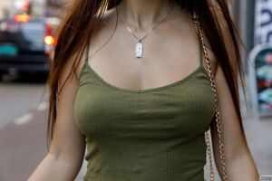 Jessica Albanka Sentralstasjon Zishy