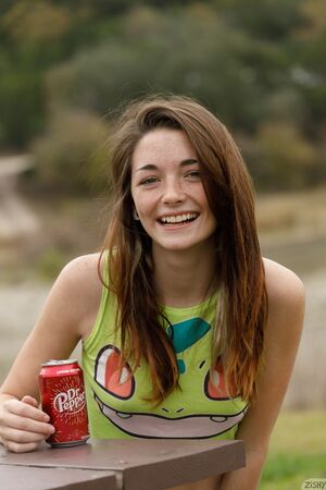 Hannah Tarley Lonestar Bulbasaur Pics Zishy