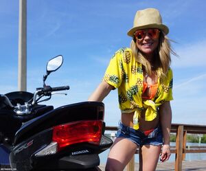 Meet Madden Island Cruisin nude pics