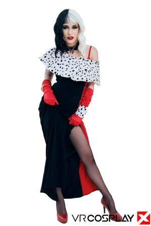 Anna De Ville Cruella De Vil VR Cosplay X