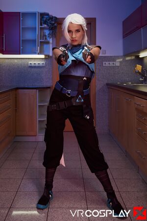 Eveline Dellai Valorant Jett VR Cosplay X