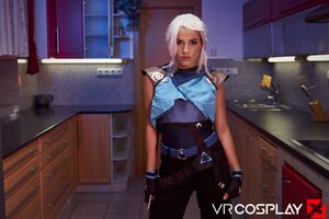 Eveline Dellai Valorant Jett VR Cosplay X