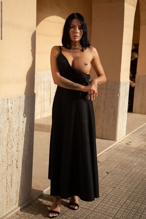 Claire Breakfast At Ummari Photodromm