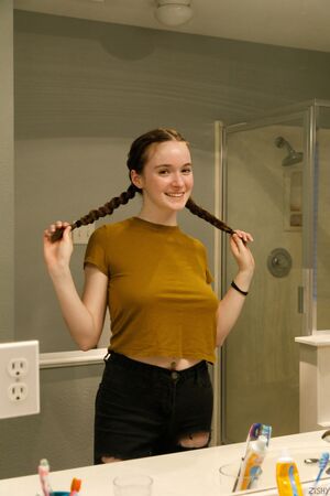 Hazel Moore In The Burbs Zishy