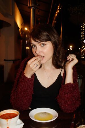 Onna Metcalf Bumble Friends Zishy