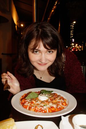 Onna Metcalf Bumble Friends Zishy