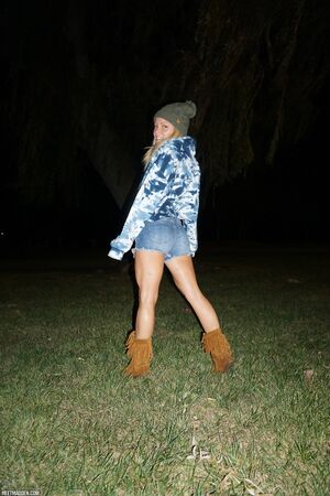 Meet Madden Field Lights nude pics