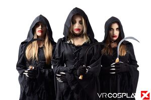 Resident Evil Village Dimitrescu Daughters VR Cosplay X