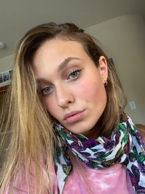 Carrie Barber Selfies Zishy