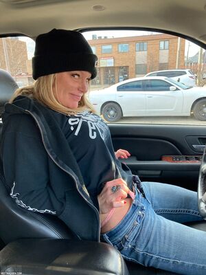 Meet Madden Holiday Fun nude pics