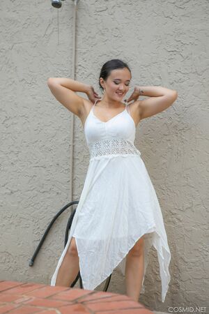 Roxy Bloom Roxy Takes a Shower Cosmid