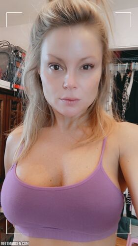 Meet Madden Stuck Home Selfies nude pics