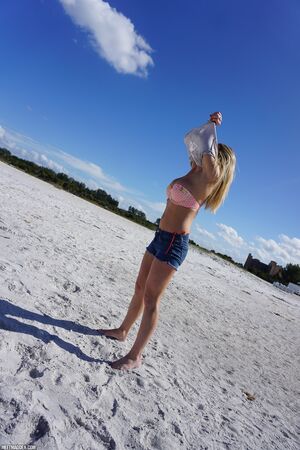 Meet Madden Brace Off Buns Out