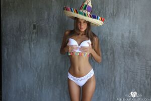 Melena Maria Rya Sombrero Girl