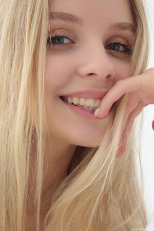 Mila Amour Nude Met Art