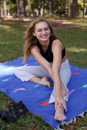 Ellen Kennedy Candids Zishy