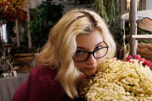 Gia Ohmy Mercedes Bunz Zishy