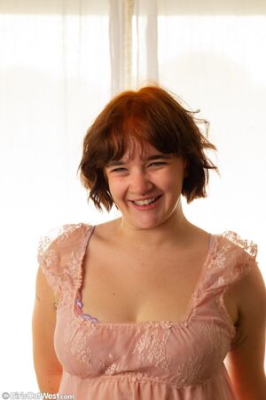 Susie Nude Pics and Porn