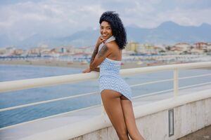 Barbie On A Walk With Barbie Watch4Beauty