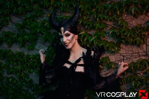 Anna De Ville Maleficent VR Cosplay X