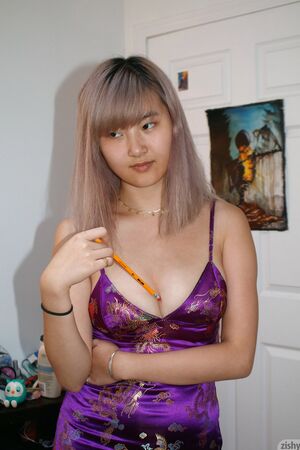 Barbie Qu Nude Pics and Porn