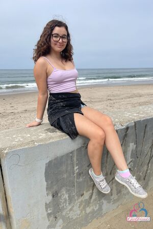 Leana Lovings Flashing Beauty ATK Girlfriends