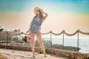 Jeny Smith in Sunset Nudes