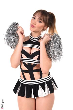 Paola Hard in Strippers Team Leader at IStripper