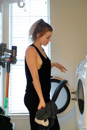 Kat Keen in Smells Like Mushrooms at Zishy