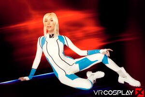 Kay Lovely in Metroid Dread Samus Aran at VR Cosplay X