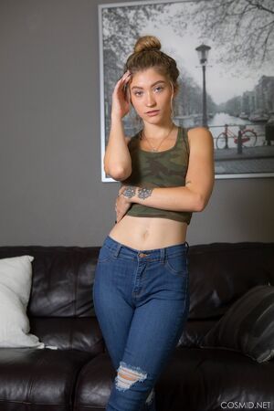 Jessica Turner in First Sexy Act at Cosmid